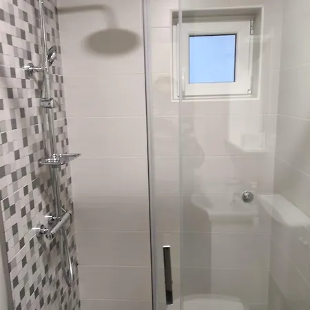 Гостевой дом Dragiv 2 Brdo48 *